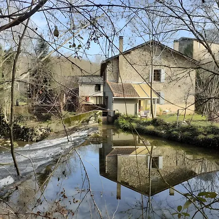 Ariege Le Chant De La Riviere Carla-de-Roquefort